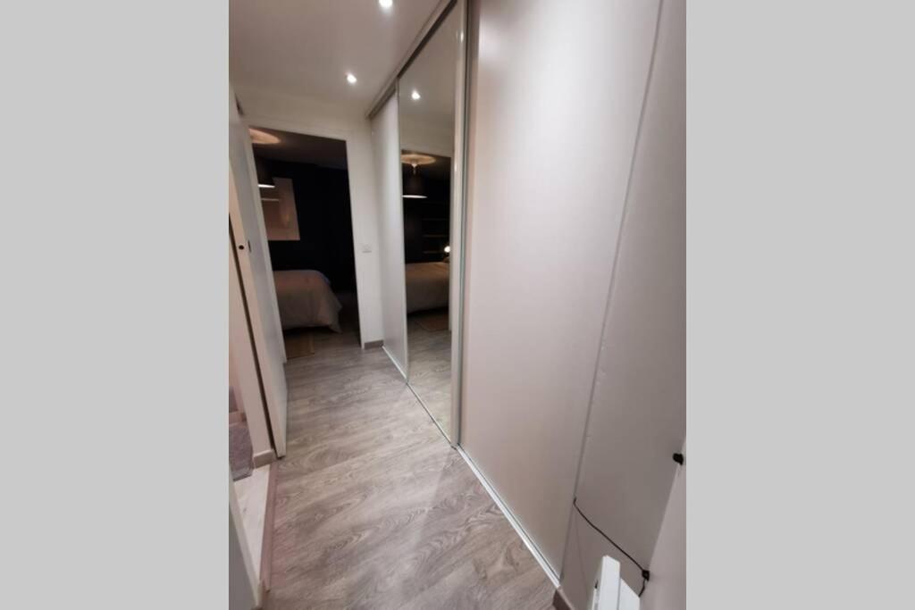 Appartement F2 Cosy Proche De L'Hyper Centre Caen Exteriör bild